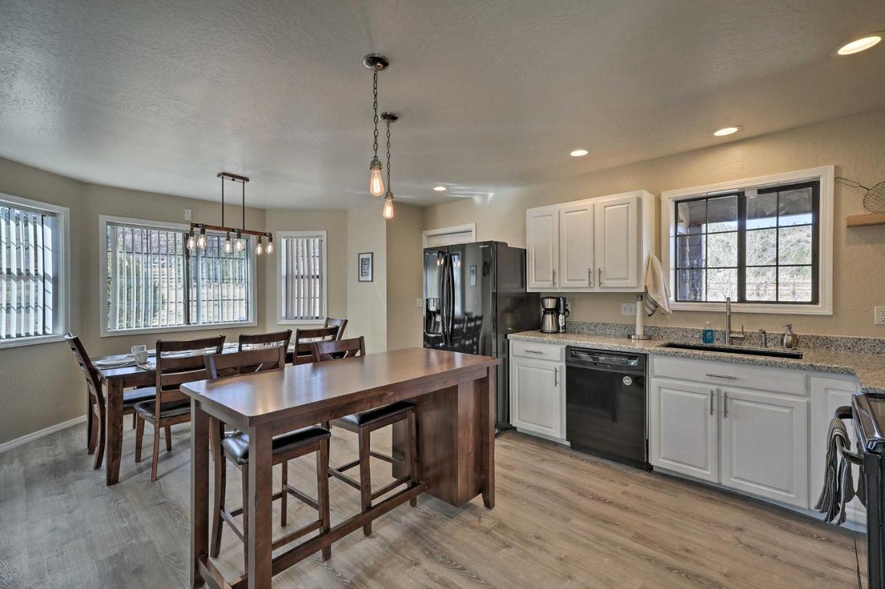 Family Home In Flagstaff With Surrounding Mtn Views! Exterior photo
